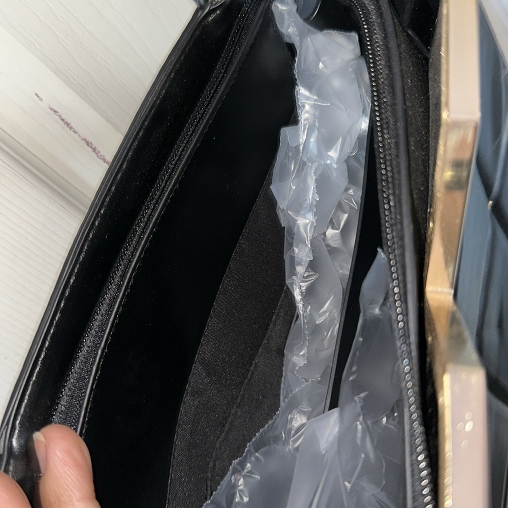 Handbag - Picture 2 of 2
